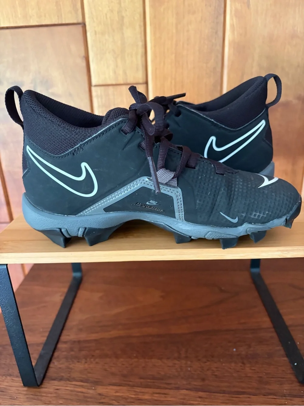 Nike Alpha Menace Kid’s 2Y Black & Gray Football Cleats CVO581